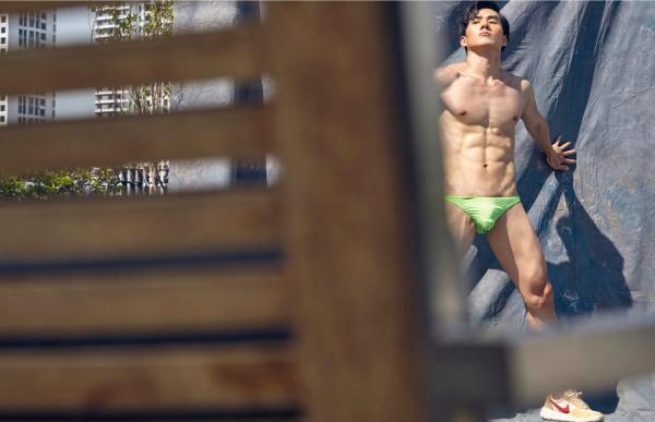 AWESOME-MEN-5--Prinzzer